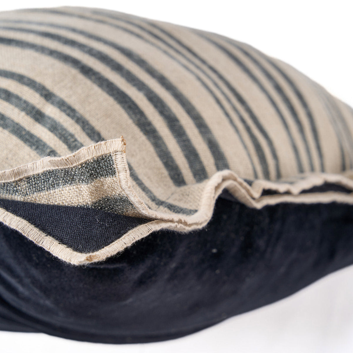 Kussenhoes linnen-velvet Nordic Stripe natuurlijk zwart gestreept 50 x 50 cm, voor bank en zithoek