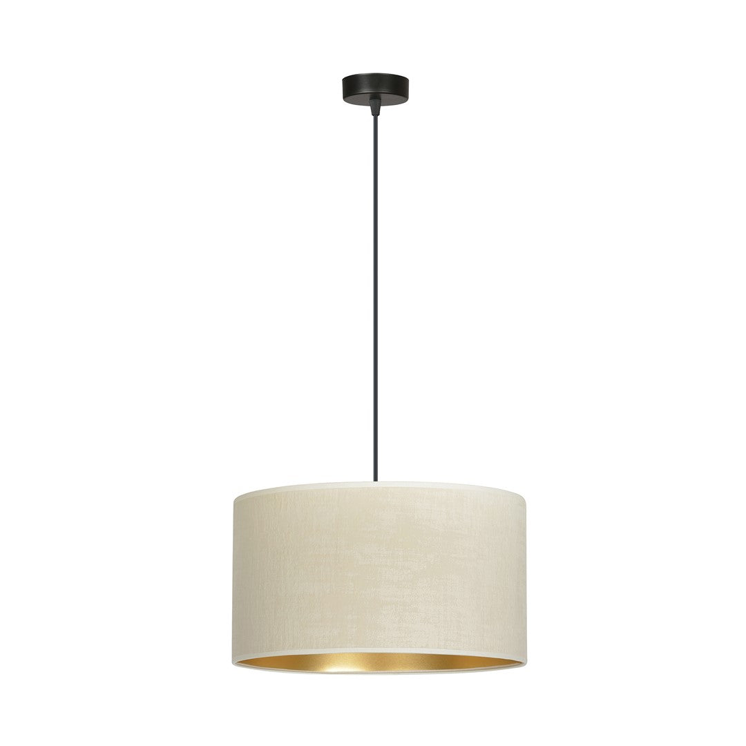 Hanglamp met ronde witte stoffen kap, gouden binnenzijde en zwart snoer met zwart plafondplaatje