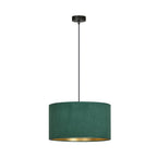 Hanglamp met ronde groene stoffen kap, gouden binnenkant en dun zwart snoer met zwarte luifel