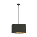 Zwarte hanglamp met stoffen cilinderkap en gouden binnenzijde aan een dun zwart snoer met ronde plafondplaat