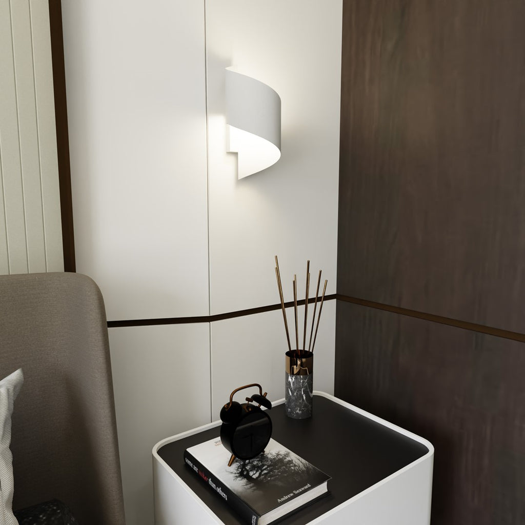 Wandlamp Spiner gepoedercoat staal, modern, wit – 14 x 30 cm, G9 fitting, voor trap, gang en woonkamer