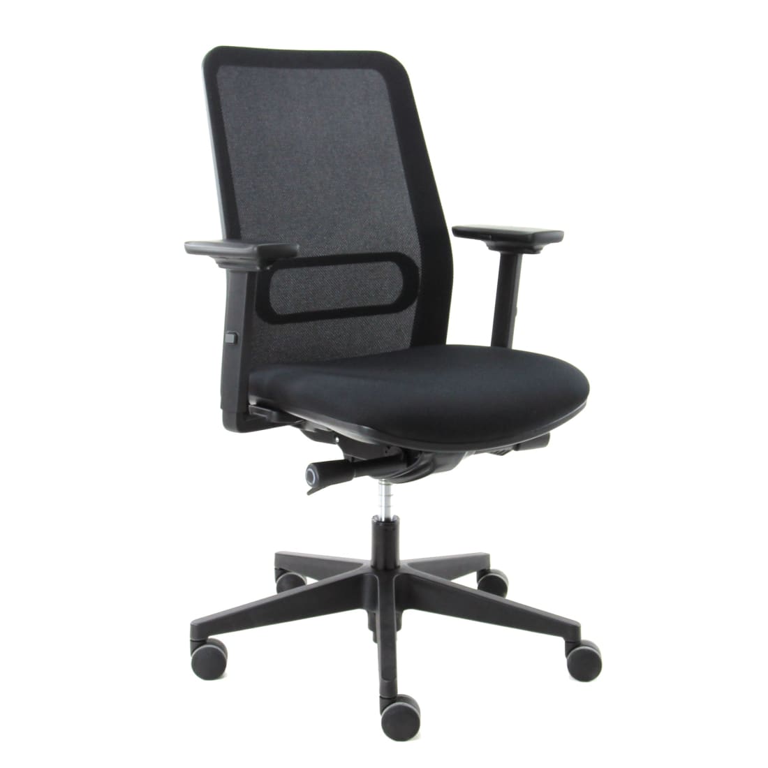 Zwarte ergonomische bureaustoel met mesh-rug, verstelbare armleggers, gestoffeerde zitting en zwart wielenstel