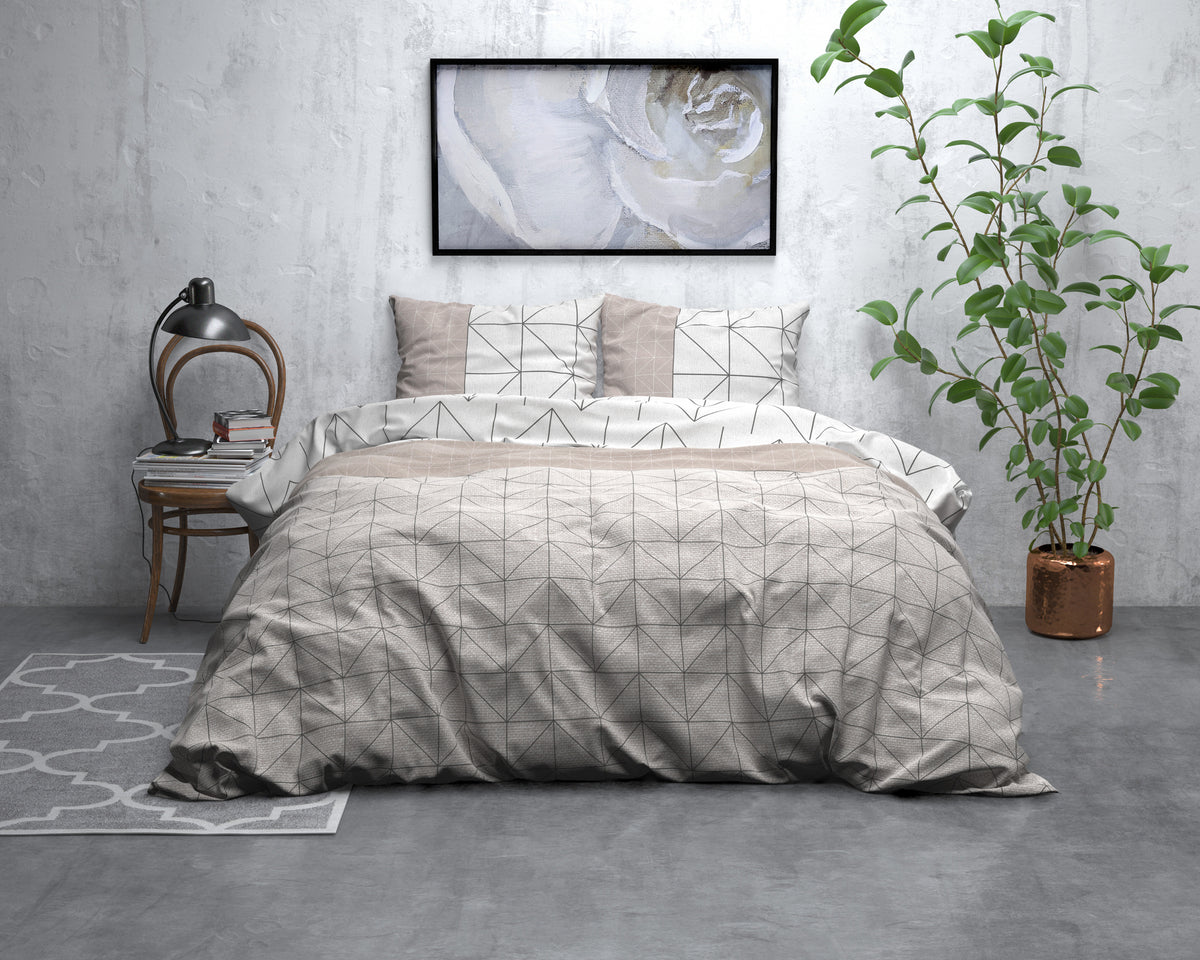 Dekbedovertrek flanel Gino geometrisch dessin taupe 240 x 220 cm, met 2 kussenslopen 60 x 70 cm
