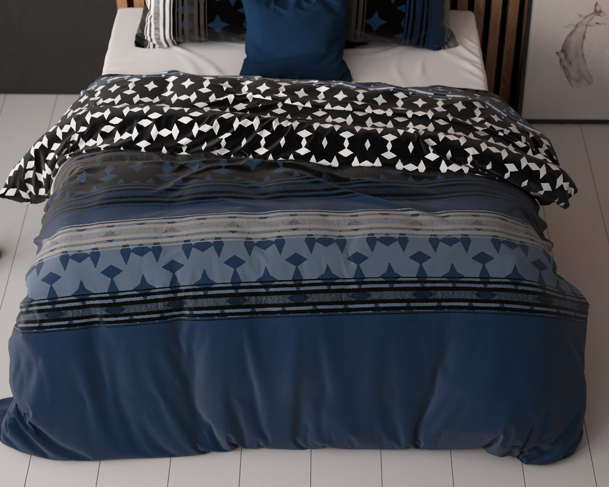 Dekbedovertrek micropercal katoen marineblauw met grafische print 240 x 220 cm, met 2 kussenslopen 60 x 70 cm