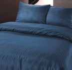 Dekbedovertrek micropercale geëmbosseerd hotelstrepen marineblauw 240 x 220 cm, met 2 kussenslopen 60 x 70 cm
