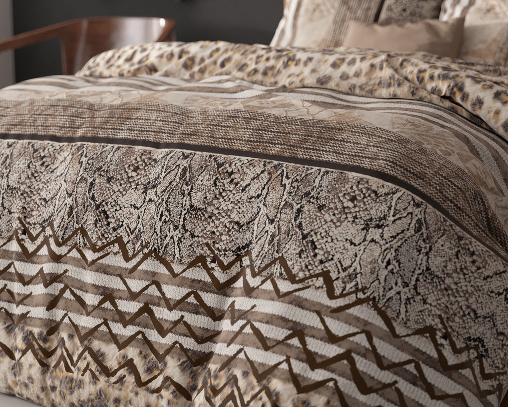 Dekbedovertrek micropercal katoen panterprint bruin 140 x 220 cm, met kussensloop 60 x 70 cm