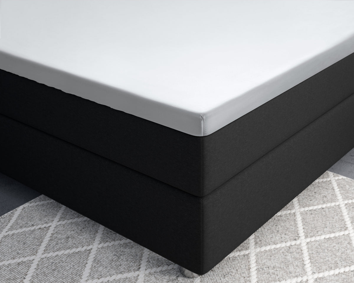 Splittopper hoeslaken katoensatijn T210 wit 180 x 220 cm, met elastiek rondom voor matrashoogte 8–12 cm