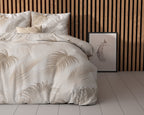Dekbedovertrek katoen/polyester Jayda taupe met palmbladeren 240 x 220 cm, met 2 kussenslopen 60 x 70 cm