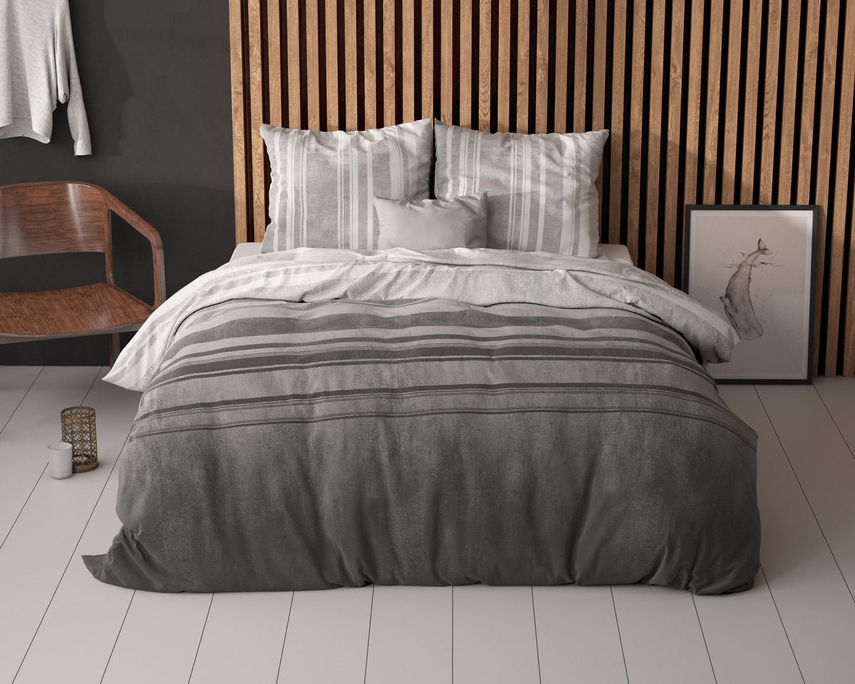 Dekbedovertrek katoen-polyester Moon Lights grijs gestreept 240 x 220 cm, met kussenslopen 60 x 70 cm