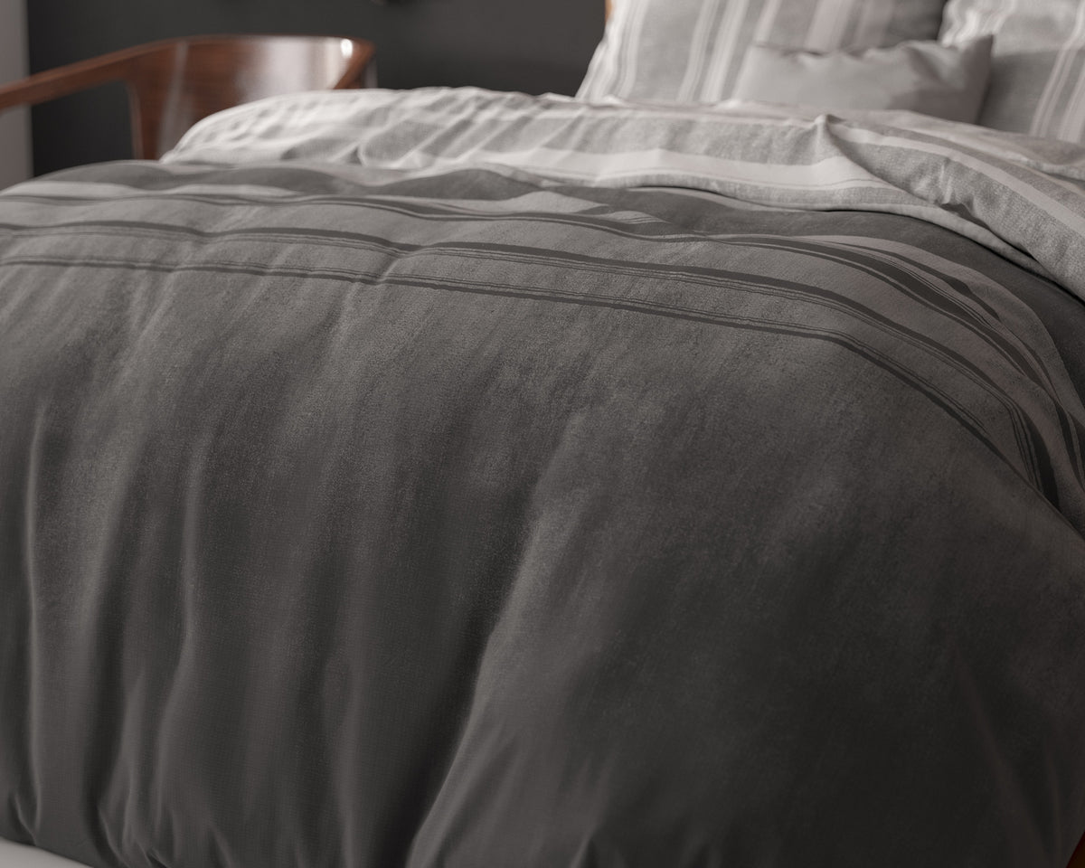 Dekbedovertrek katoen-polyester Moon Lights grijs gestreept 240 x 220 cm, met kussenslopen 60 x 70 cm