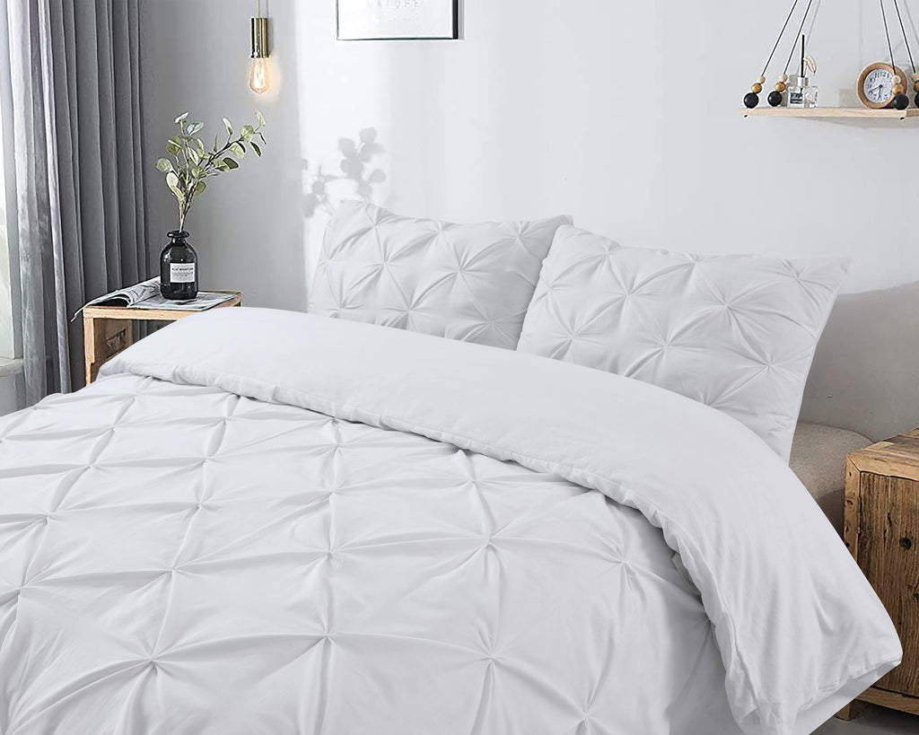 Dekbedovertrek katoen pintuck Salvador wit 200 x 220 cm, met kussenslopen 60 x 70 cm