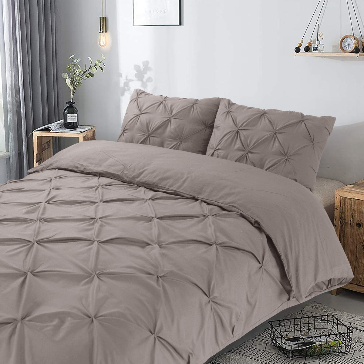 Dekbedovertrek katoen pintuck Salvador taupe 200 x 220 cm, met 2 kussenslopen 60 x 70 cm