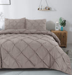 Dekbedovertrek katoen pintuck Salvador taupe 240 x 220 cm, met 2 kussenslopen 60 x 70 cm