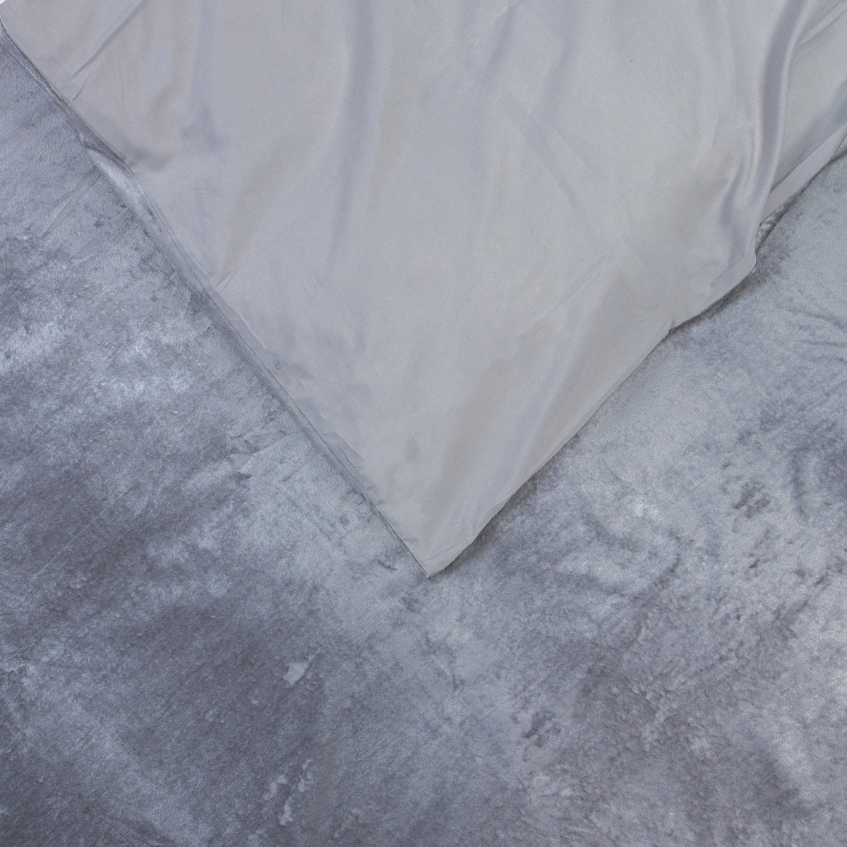 Dekbedovertrek velvet polyester Crystal Velvet grijs 200 x 220 cm, met kussenslopen, slaapkamer