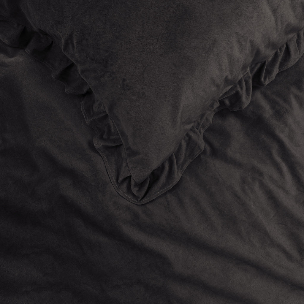 Dekbedovertrek fluweel polyester Velvet Ruffles zwart 240 x 220 cm, met ruches en kussenslopen
