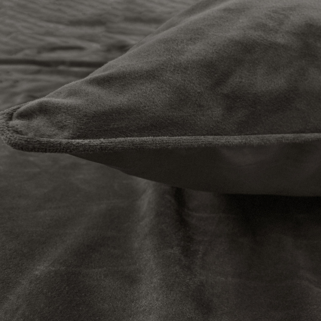 Dekbedovertrek fluweel polyester en microvezel taupe 140 x 220 cm, met kussensloop en drukknopen