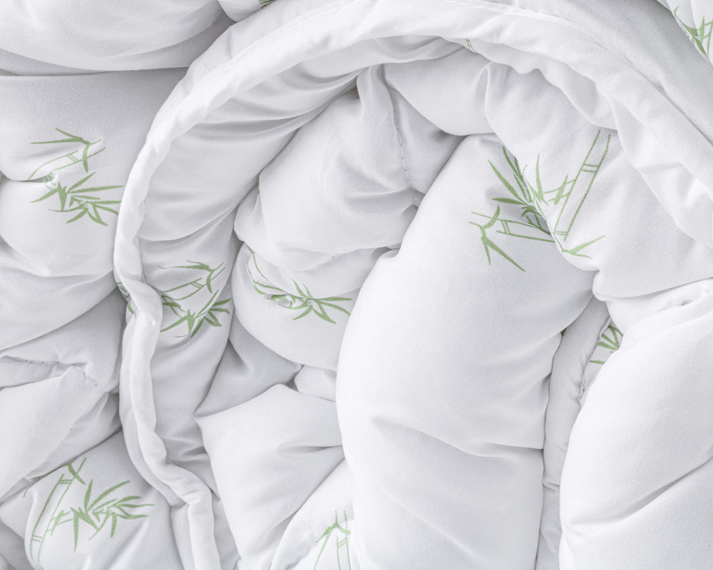 Dekbed polyester bamboe touch wit 200 x 200 cm, warmteklasse 2, holle vezelvulling, antiallergisch