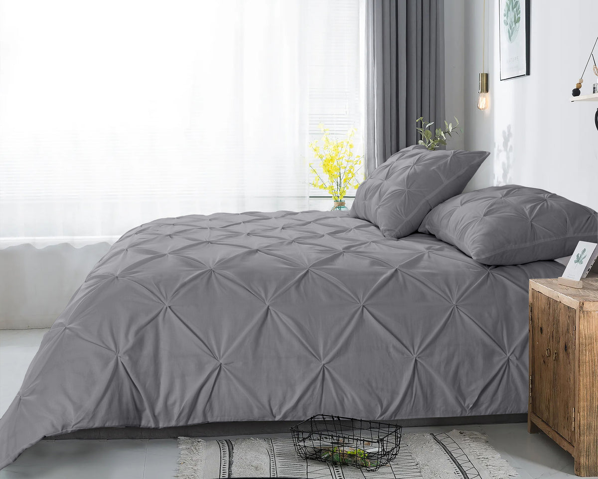 Dekbedovertrek katoen ranforce pintuck grijs 240 x 220 cm, met 2 kussenslopen 60 x 70 cm