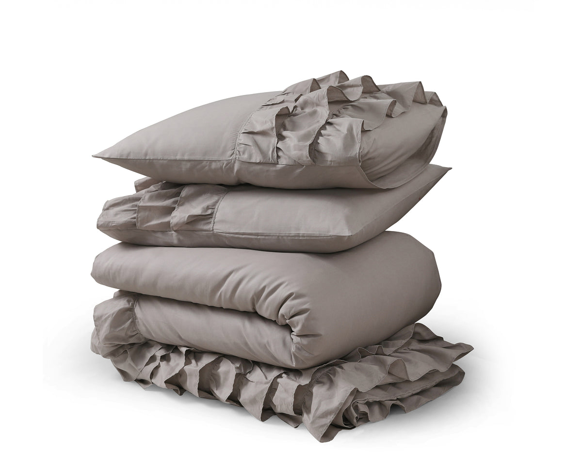 Dekbedovertrek percale katoen Cyprus taupe met ruches 140 x 220 cm, met kussensloop 60 x 70 cm