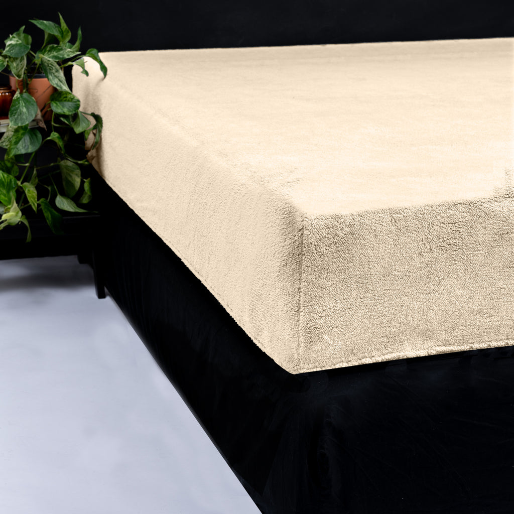 Hoeslaken teddy polyester taupe 180 x 200 cm, hoekhoogte 30 cm, voor de slaapkamer
