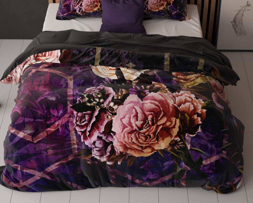 Dekbedovertrek micropercal bloemenprint paars zwart 240 x 220 cm, met 2 kussenslopen 60 x 70 cm