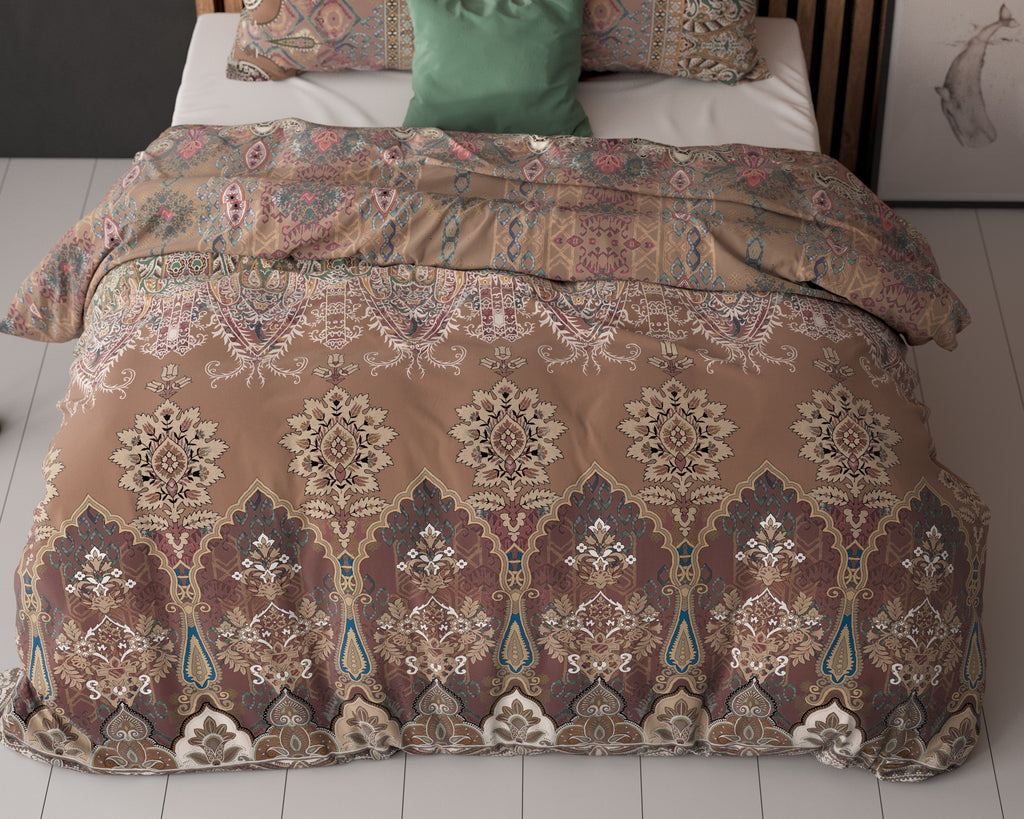 Dekbedovertrek micropercal katoen bruin met ornamentprint 240 x 220 cm, met 2 kussenslopen 60 x 70 cm