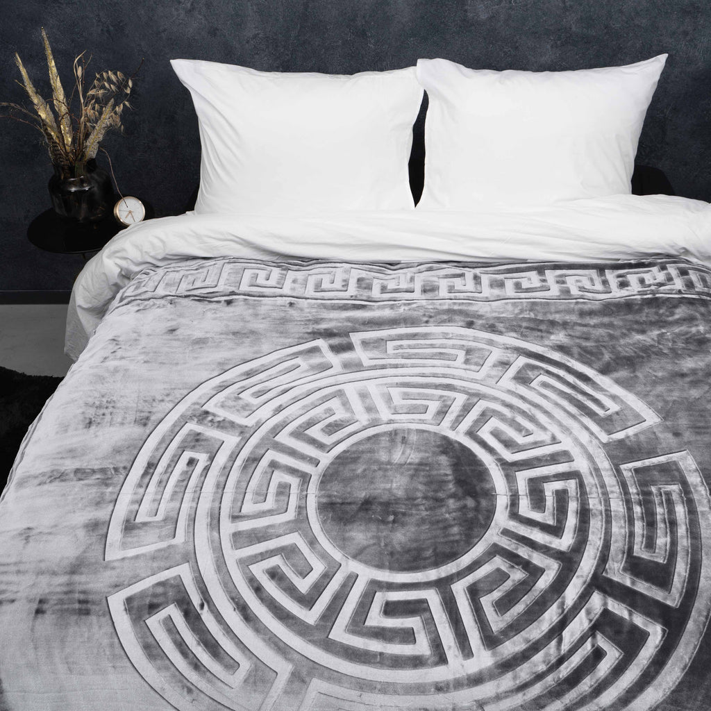 Deken fleece polyester geëmbosseerd Zeta grijs 200 x 240 cm, voor slaapkamer en woonkamer