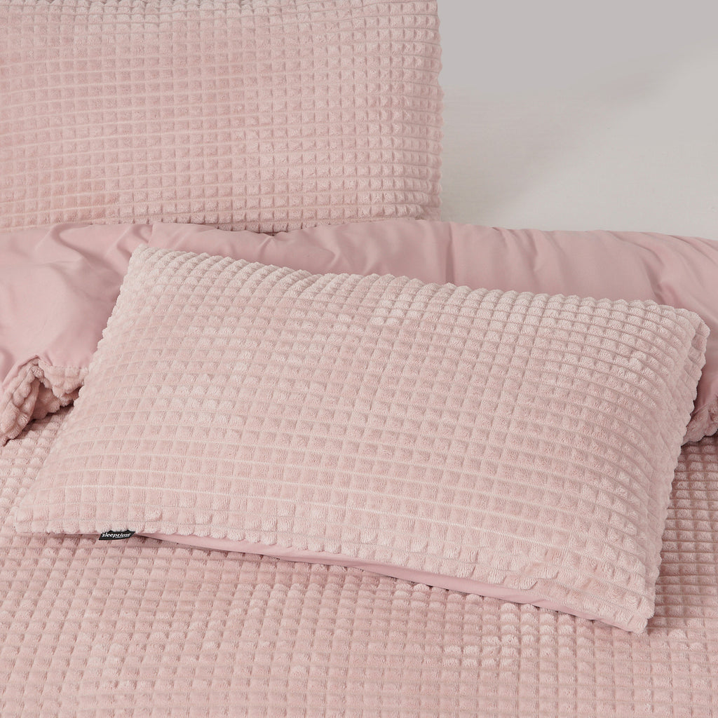 Dekbedovertrek teddy polyester roze 240 x 220 cm, met 2 kussenslopen, geruite structuur