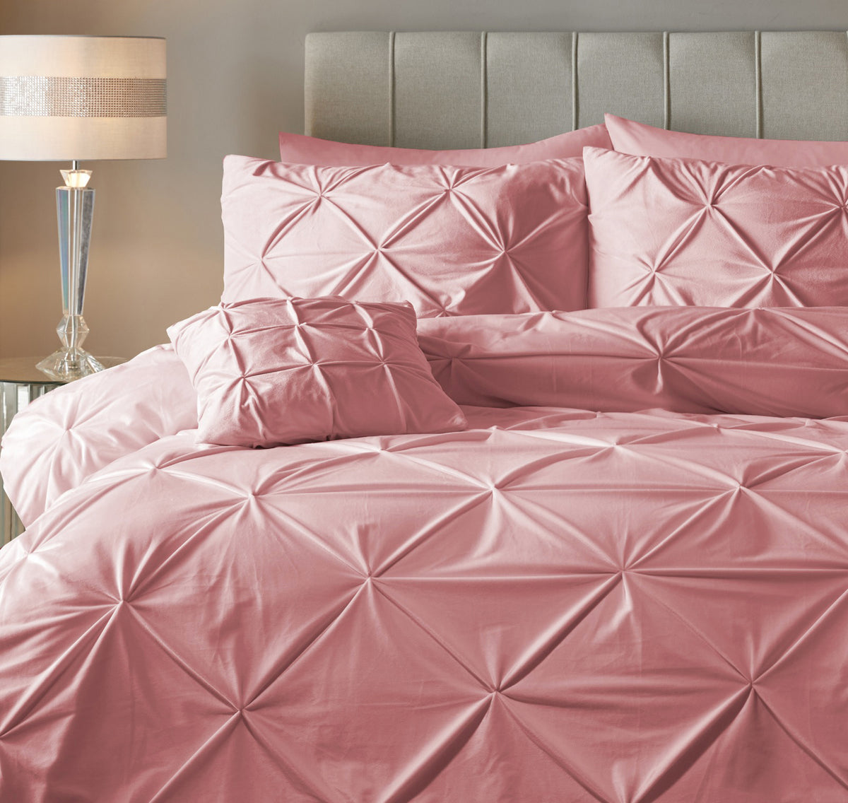 Dekbedovertrek fluweel pintuck roze 240 x 220 cm, met 2 kussenslopen 60 x 70 cm voor slaapkamer