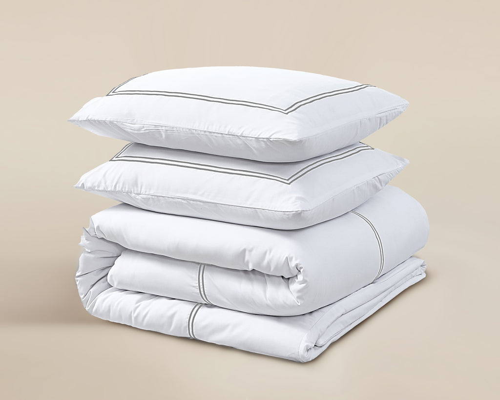Dekbedovertrek Brata katoen percale wit met grijze rand, 140 x 200/260 cm, kussenslopen met hotelsluiting