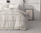 Dekbedovertrek Vasco wit met beige ruitpatroon, 240 x 220 cm, slaapkamer