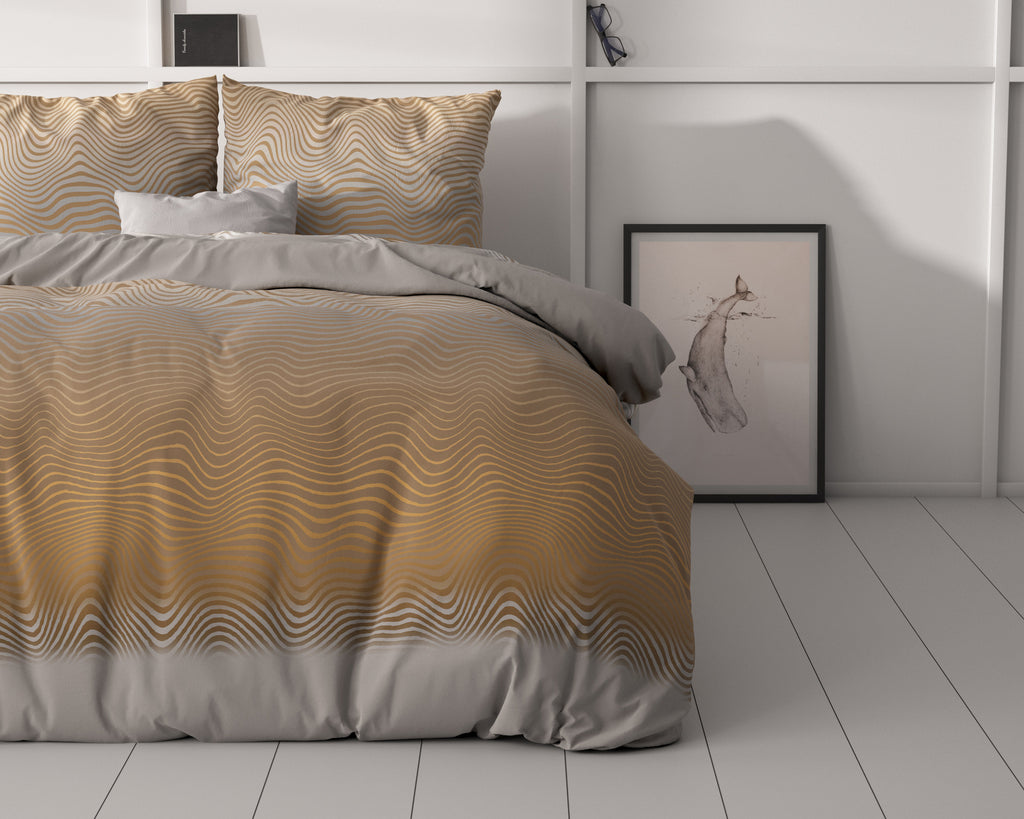 Dekbedovertrek Boyd oranje met golvend lijnenpatroon en taupe achterzijde 240 x 220 cm