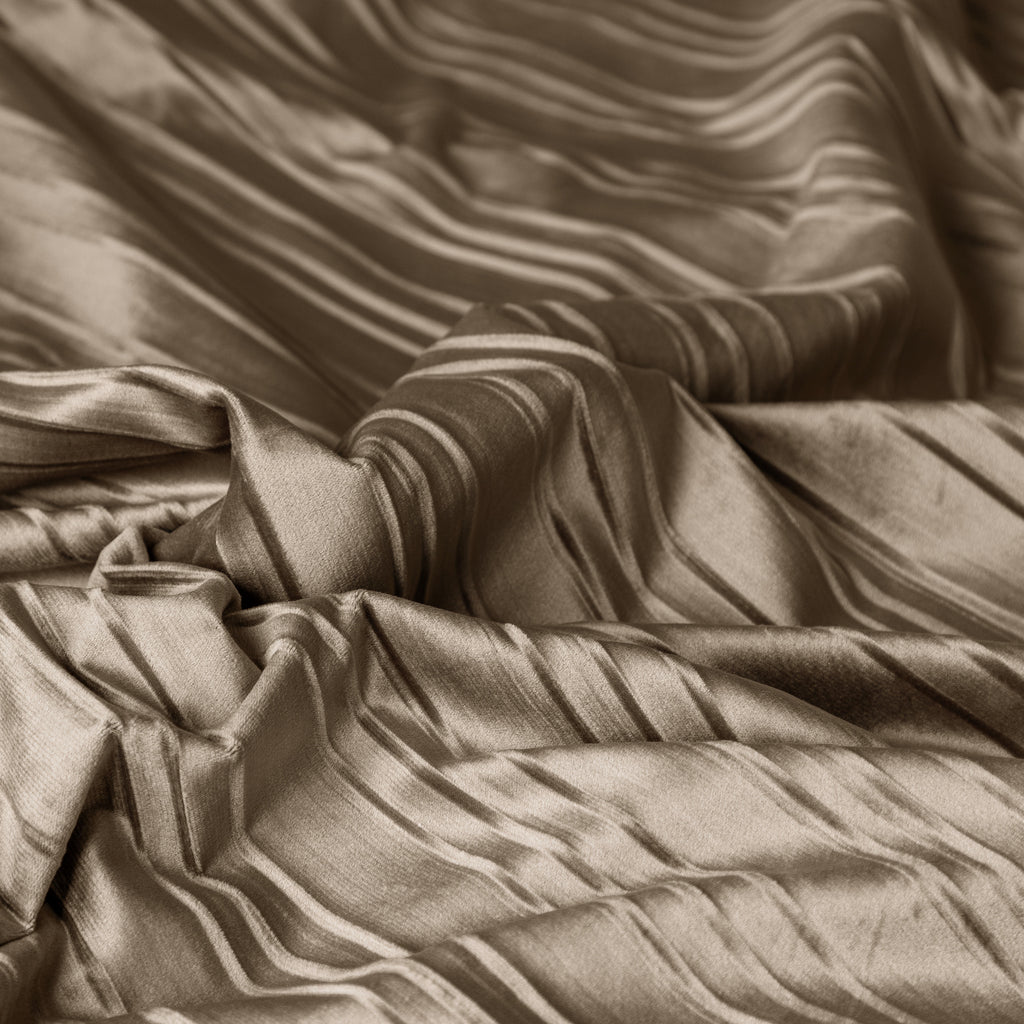 Dekbedovertrek fluweel taupe effen 140 x 220 cm, met 1 kussensloop voor de slaapkamer