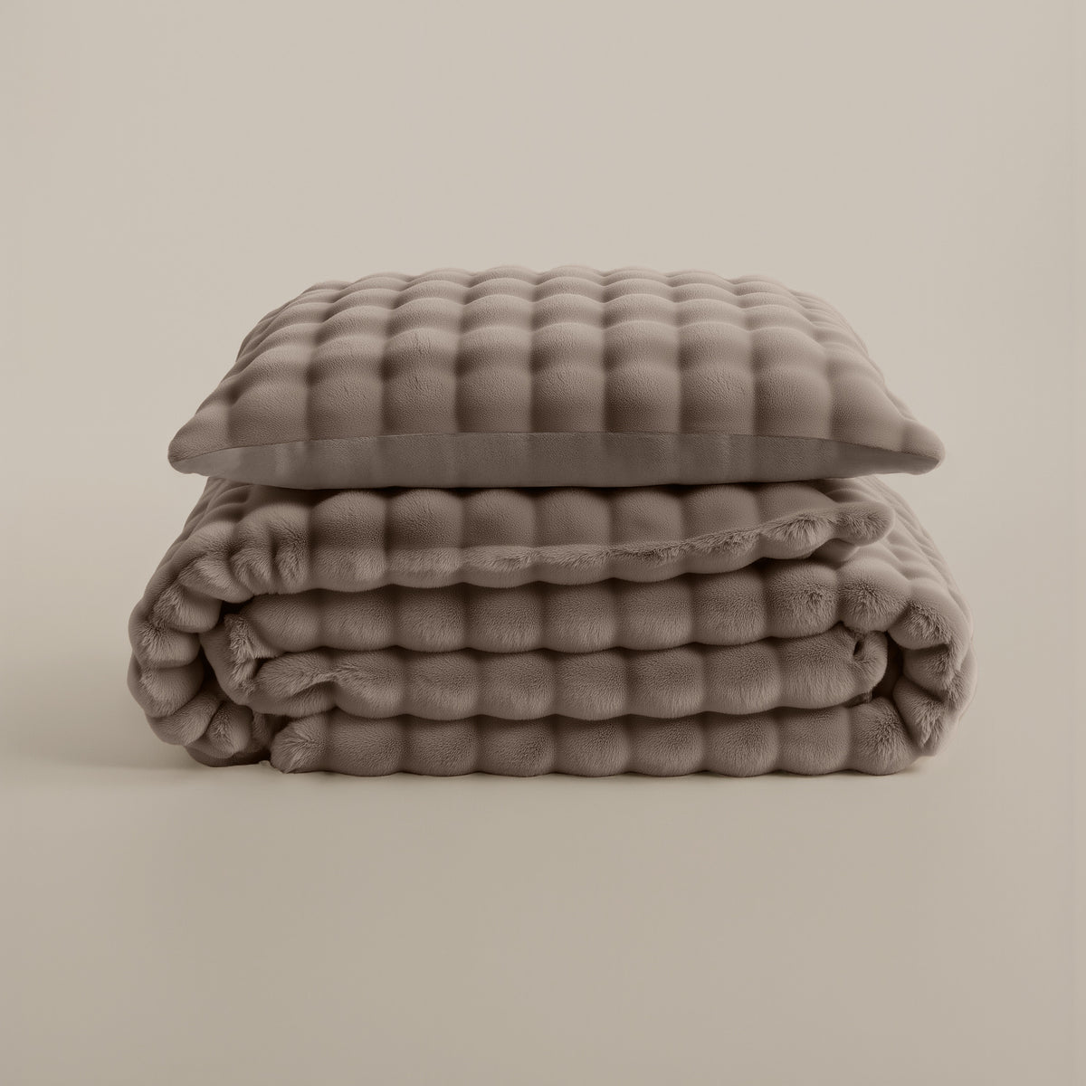 Dekbedovertrek pompon flanel fleece taupe 140 x 220 cm, met kussenslopen voor de slaapkamer