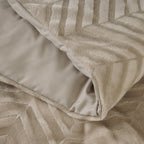 Dekbedovertrek teddy polyester chevron taupe 140 x 200/220 cm, met kussensloop en drukknopen