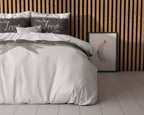 Dekbedovertrek Pure Liefde wit met donkergrijs vlak, tekst Our Love is pure, 200 x 200/220 cm