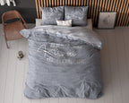 Dekbedovertrek Kiss Me blauw met tekstprint Always Kiss me goodnight, 200 x 200/220 cm, slaapkamer