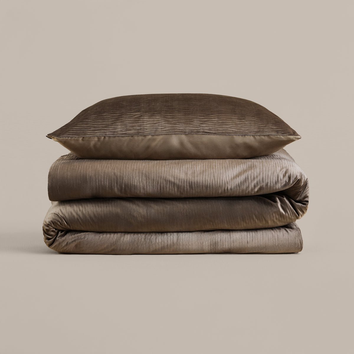 Dekbedovertrek fluweel effen taupe 140 x 220 cm, met 1 kussensloop 60 x 70 cm