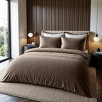 Dekbedovertrek fluweel effen taupe 240 x 220 cm, set met 2 kussenslopen 60 x 70 cm voor de slaapkamer