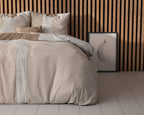 Dekbedovertrek micropercal crème 240 x 220 cm, met 2 kussenslopen, drukknopen en instopstrook