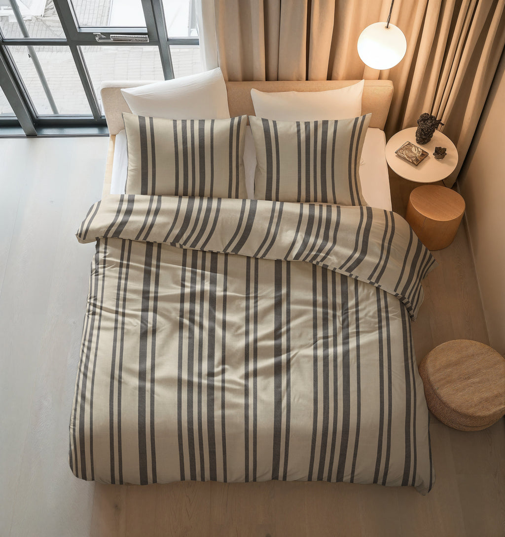Dekbedovertrek katoen Lineair gestreept zand 200 x 220 cm, met 2 kussenslopen 60 x 70 cm
