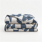 Lazy dekbed polyester microvezel blauw wit grafisch dessin 200 x 220 cm, met 2 kussenslopen 60 x 70 cm