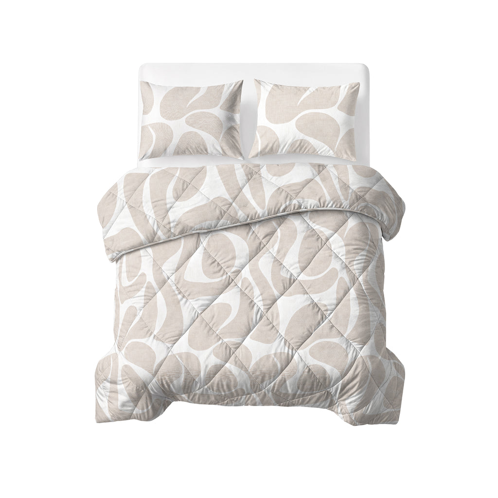 Opgemaakt lazy dekbed Kello met twee kussens in taupe/zand en wit met golvend motief en gestikt ruitpatroon