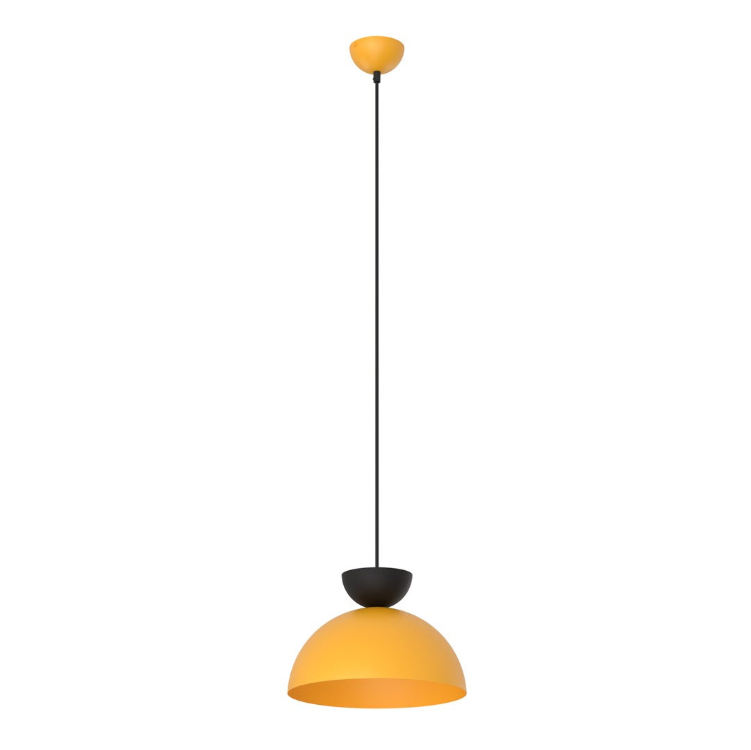 Oranje hanglamp met halfronde kap, zwart detail en dun zwart snoer, met oranje plafondkapje