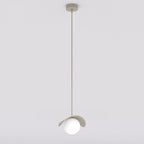 Hanglamp gepoedercoat staal en glas, Ritual, modern, beige kap met glazen bol, G9 – eettafel, woonkamer of slaapkamer