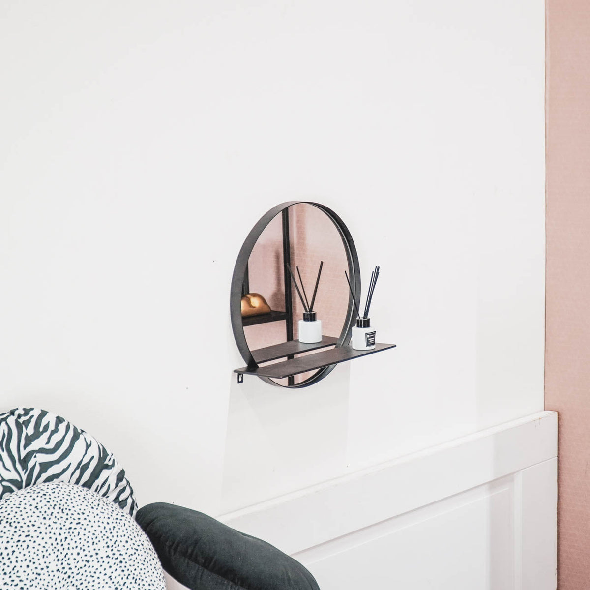 Spiegel metaal rond met plank zwart Ø 40 cm, voor hal, slaapkamer of boven dressoir