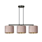 Hanglamp met drie roze stoffen kappen en goudkleurige binnenzijde aan een zwarte balk met twee pendels