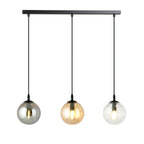 Zwarte hanglamp met drie glazen bolkappen in grafiet, amber en transparant aan een smalle balk