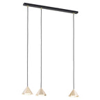 Hanglamp met drie gouden conische kappen aan zwarte snoeren onder een langwerpig zwart frame