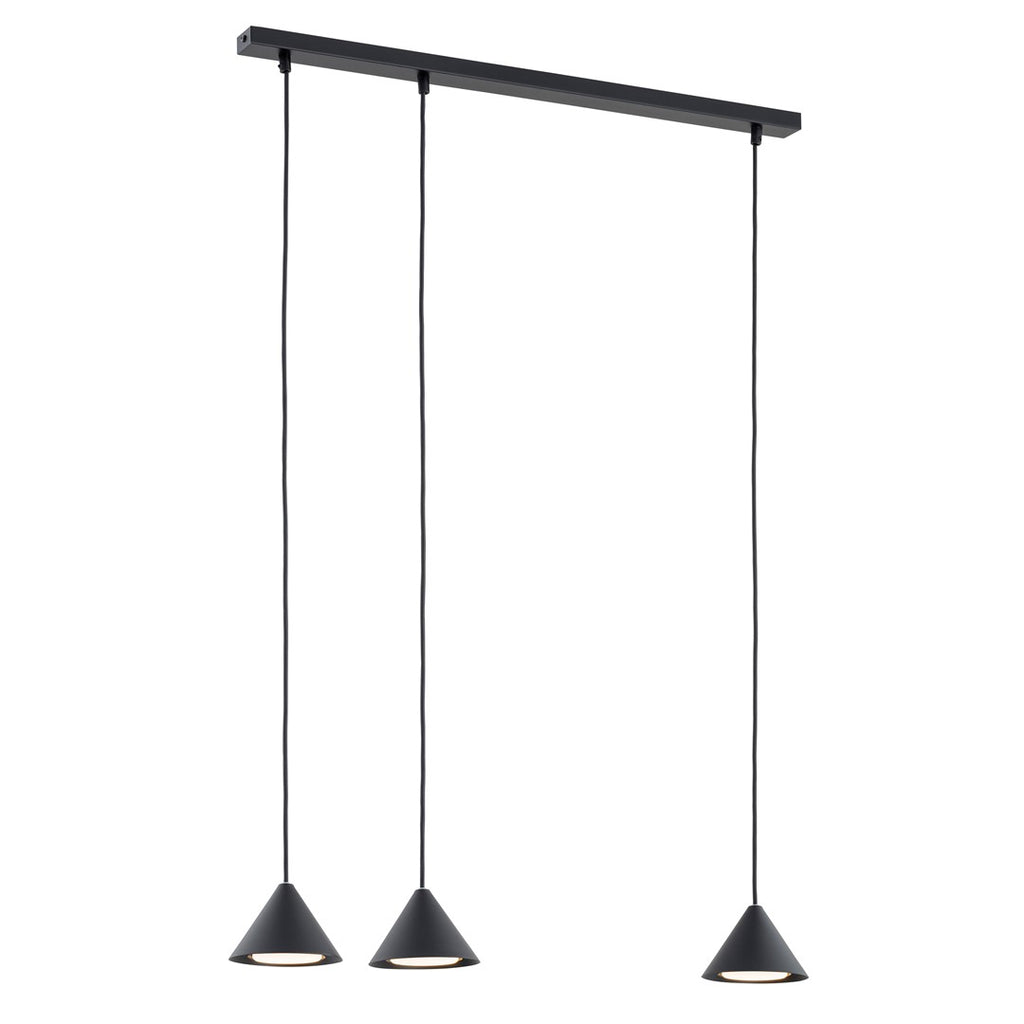 Zwarte hanglamp met drie conische kappen aan een langwerpige plafondplaat